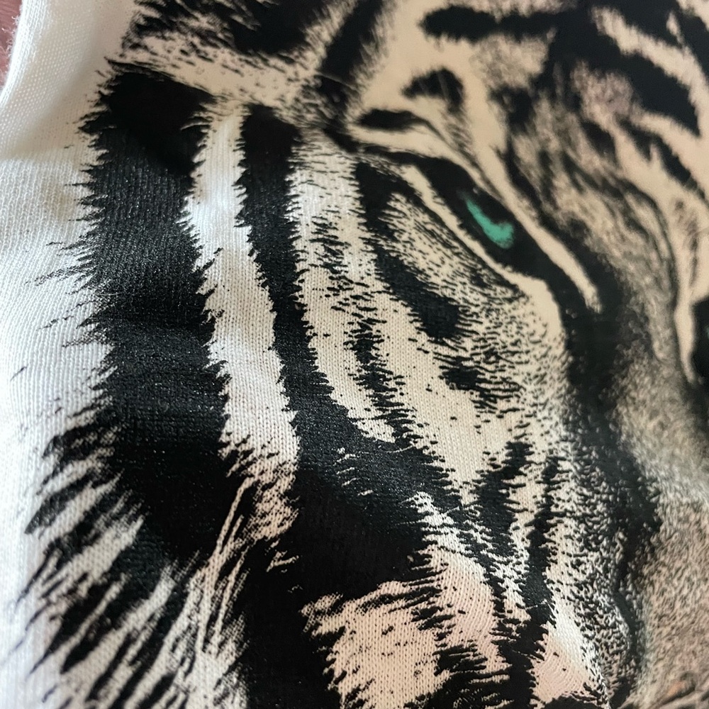 American Eagle cropped tiger plaid button down - Picture 14 of 16